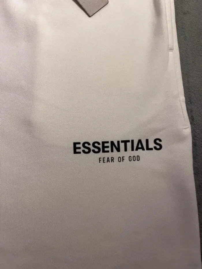Short Essentials Fear of God – Blanc – Taille L - photo numéro 3