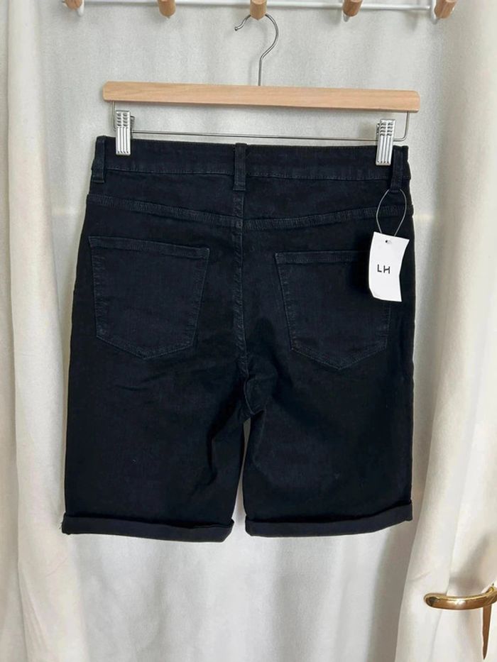 Short noir - photo numéro 3