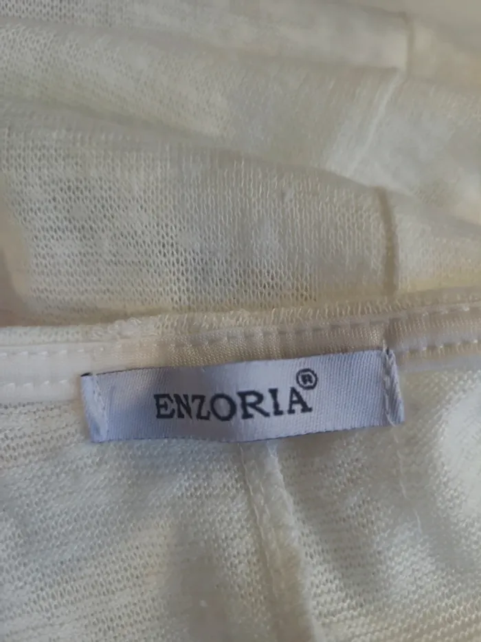 T shirt genre petit pull - photo numéro 7