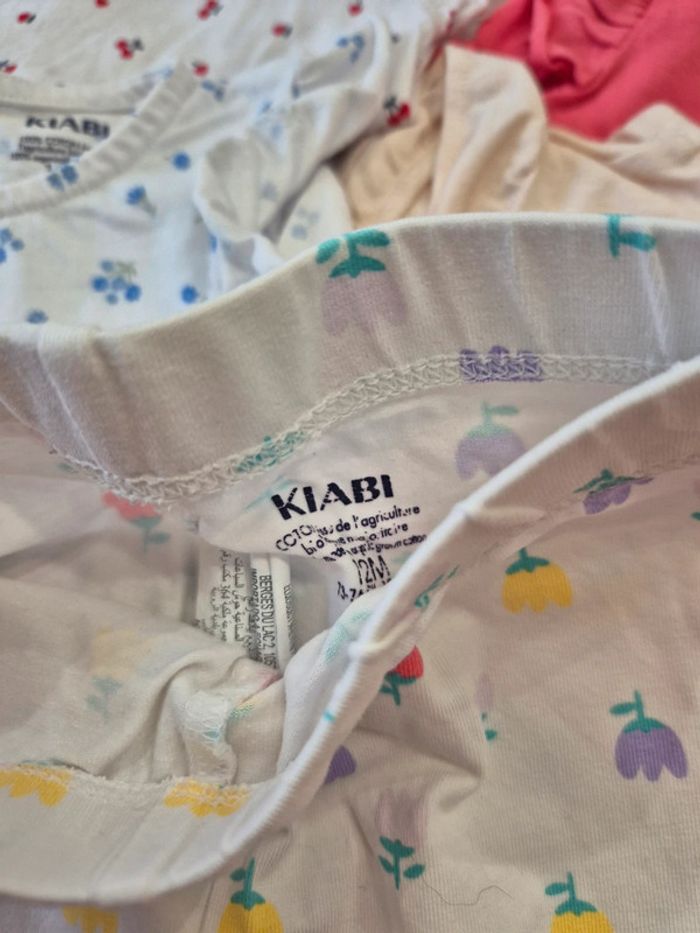 🌸 Lot 2 leggings et 4 t-shirts Kiabi 12 mois - photo numéro 5