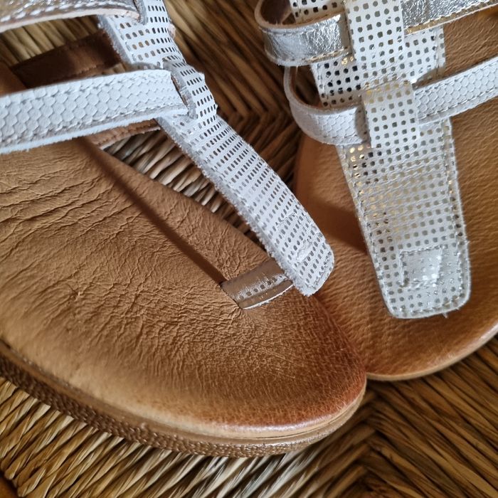 sandales / tongs t 39 - Neuf - photo numéro 2