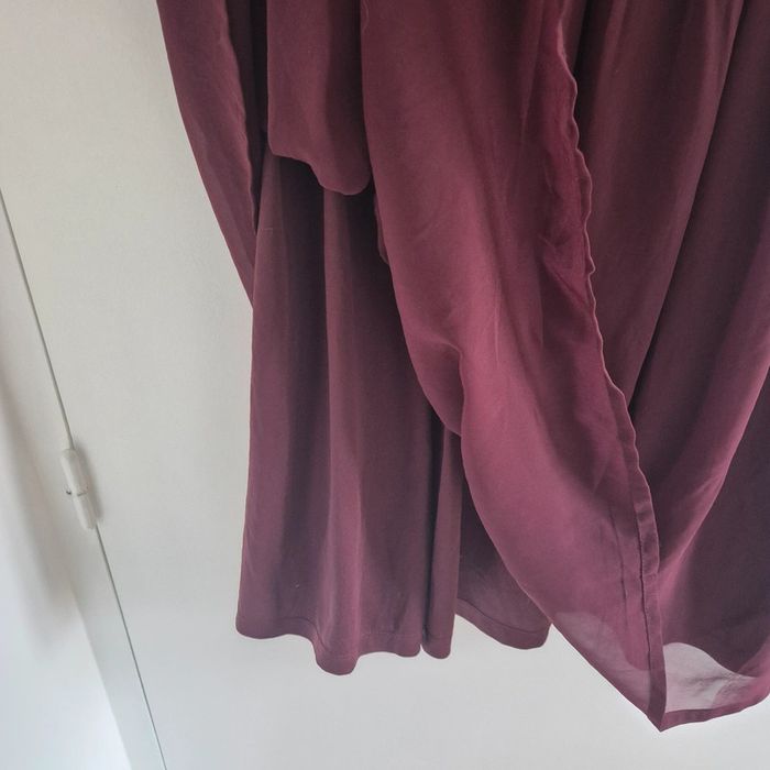 Robe bretelles large en tulle bordeaux neuve - Kiabi - Taille L : 40 - photo numéro 4