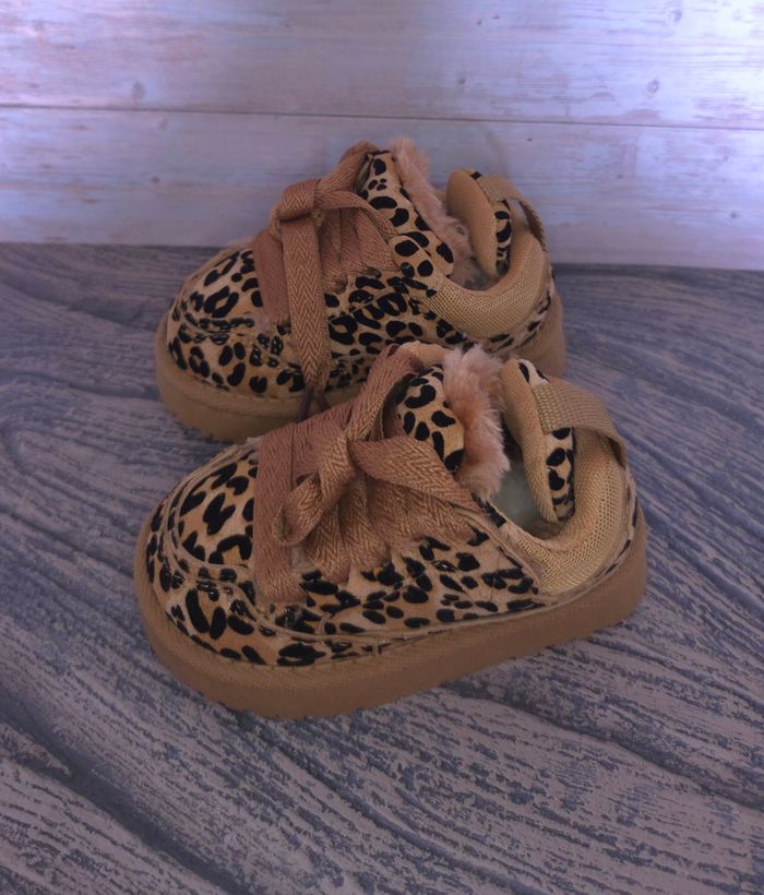 Baskets polaires filles léopard tendances - Taille 22 - NEUVES 🌟
