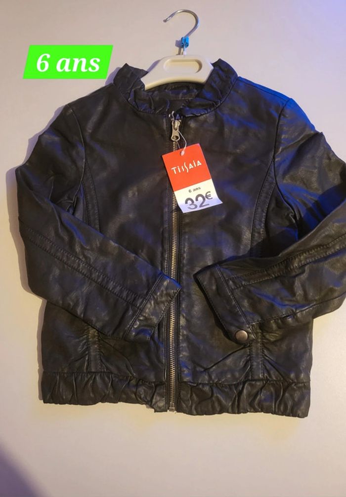 🪀 Veste neuve 6 ans Tissaia 🪀