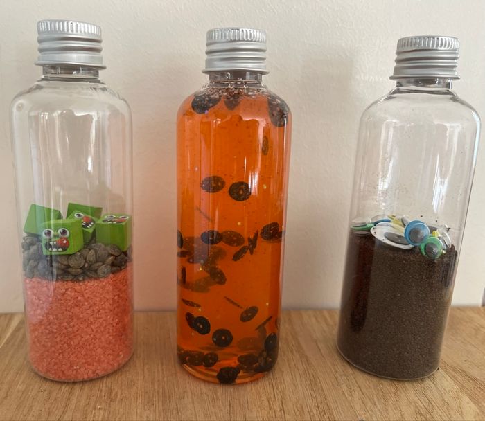 Bouteilles sensorielles thème automne et Halloween