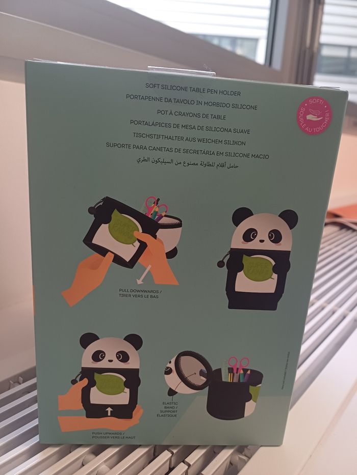 Pot à stylos Legami Super Kawaii Panda 100 Stylos (neuf sous blister) - photo numéro 3