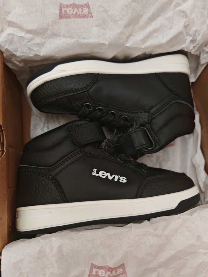 Chaussures garçon Levi's pointure 25 - photo numéro 3