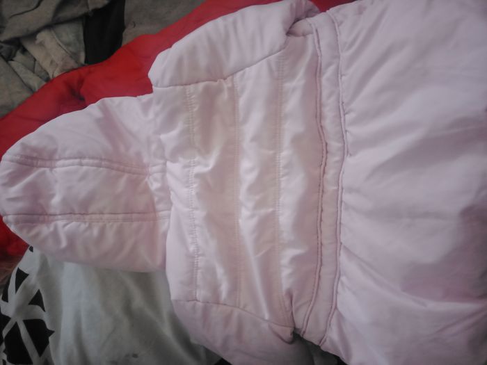 Doudoune rose avec moufles - photo numéro 3