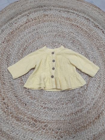 Gilet en maille jaune Nutmeg