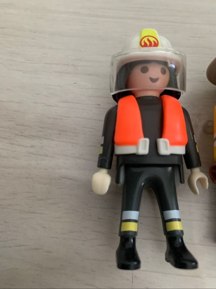 Lot de 3 pompiers Playmobil - photo numéro 2