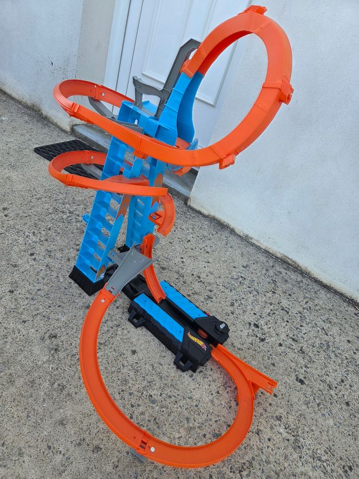 Circuit hot wheels