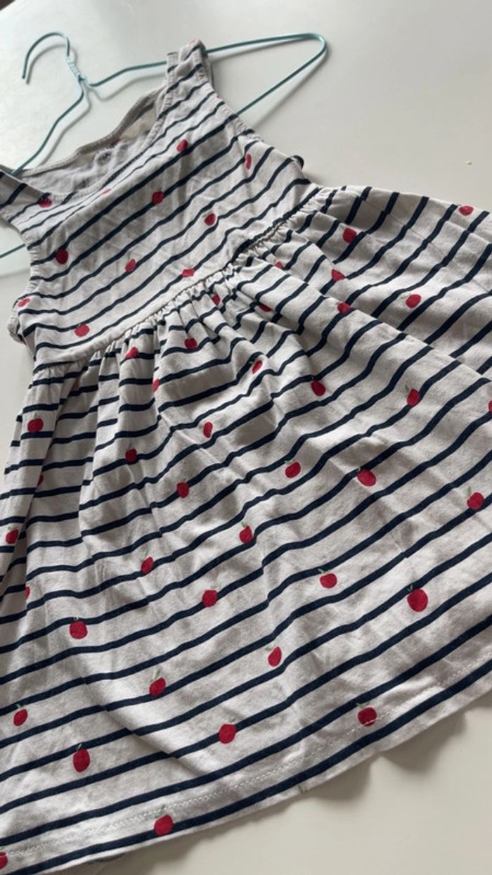 Robe 6ans fille - photo numéro 2