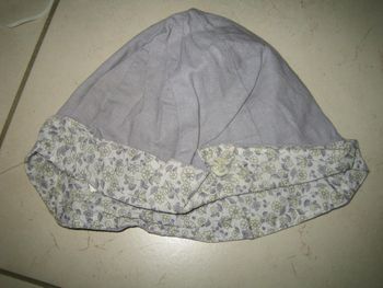 joli chapeau bob fille gris avec des fleurs taille 53