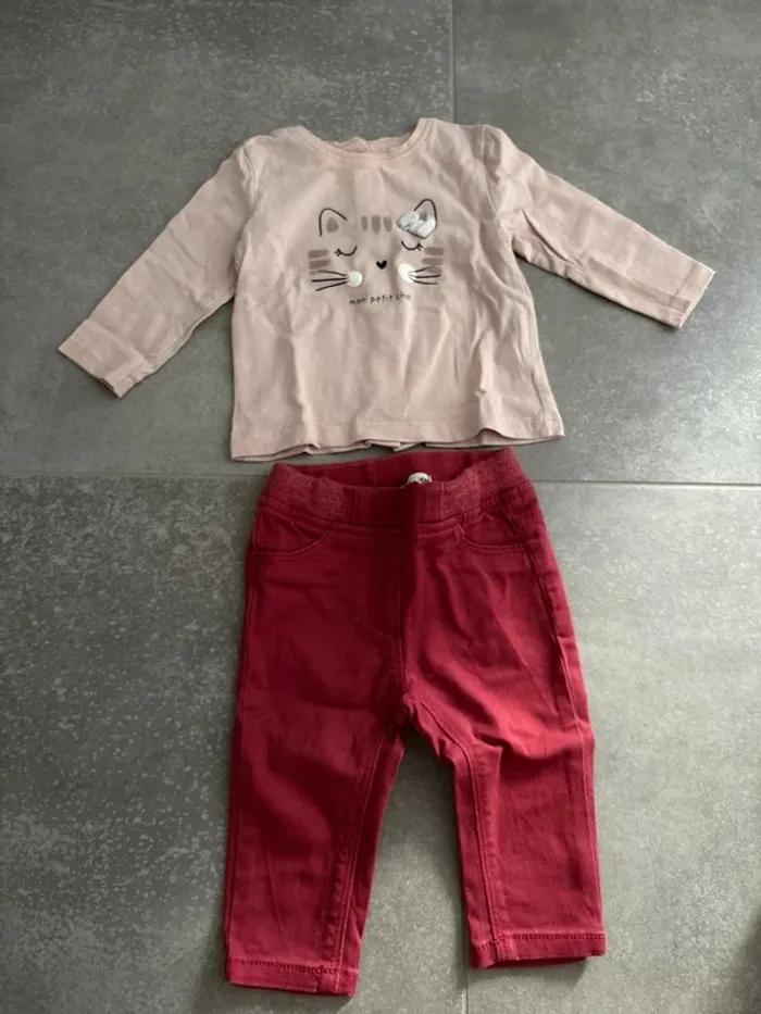 Ensemble rose/rouge tee shirt jean souple 6 mois