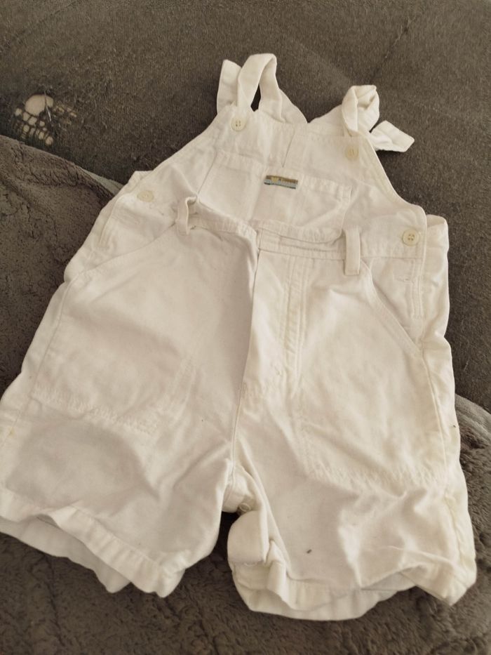 Salopette short blanc. Taille  12 mois. Tex.