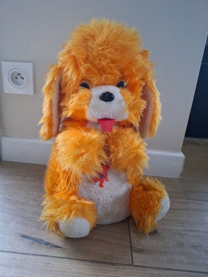 Peluche chien vintage range pyjama en bon état