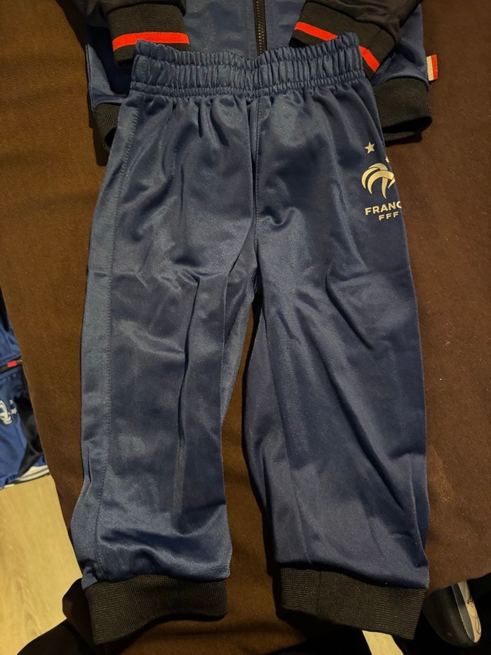 1 Survêtement ensemble Équipe de France 24 mois FFF - photo numéro 3
