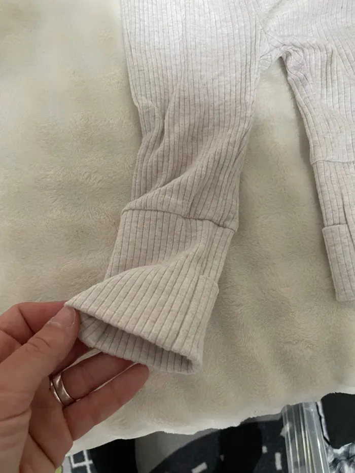 Ensemble bébé beige neuf - photo numéro 3