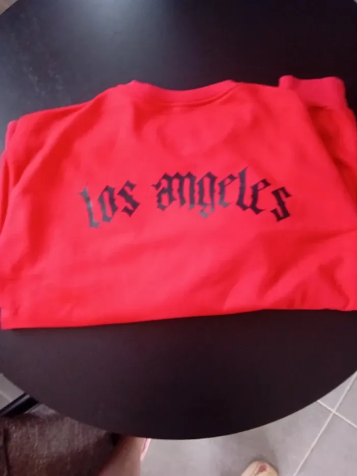 Pull fin rouge de chez Los Angeles en Taille M - photo numéro 3