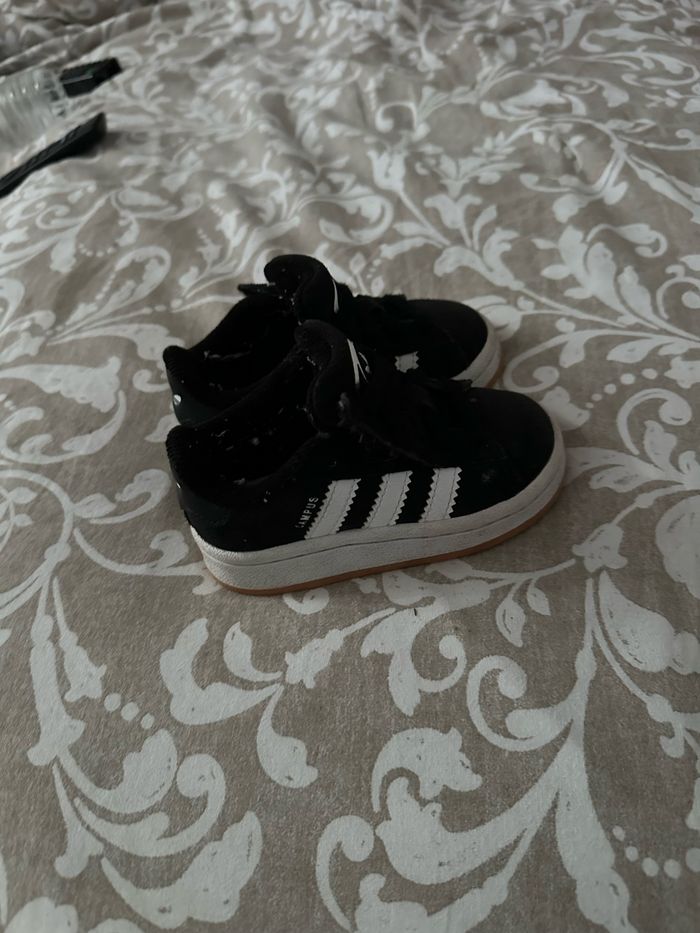Campus noir taille 22