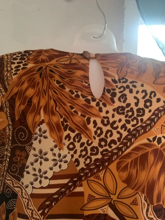 Blouse Françoise de France taille 44 manches courtes - photo numéro 5