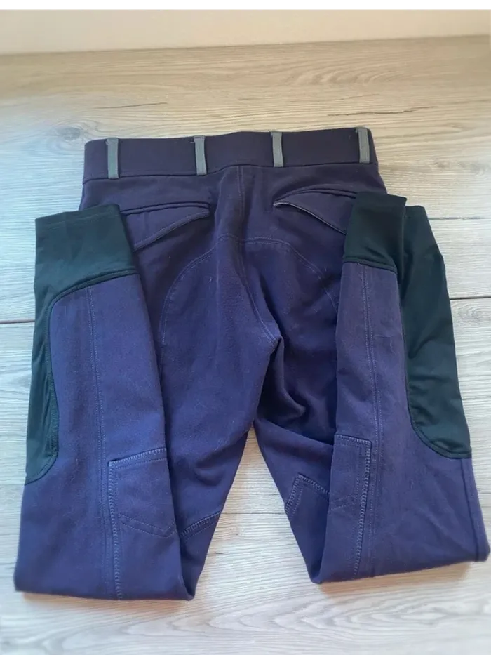 Pantalon  d’équitation  –  Violet – Taille  36 – Très  bon état,  tache à voir sur photo - photo numéro 3