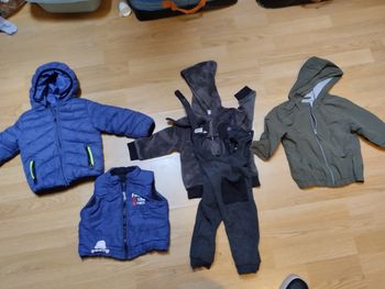 Lots vestes manteaux doudoune 18/24 mois