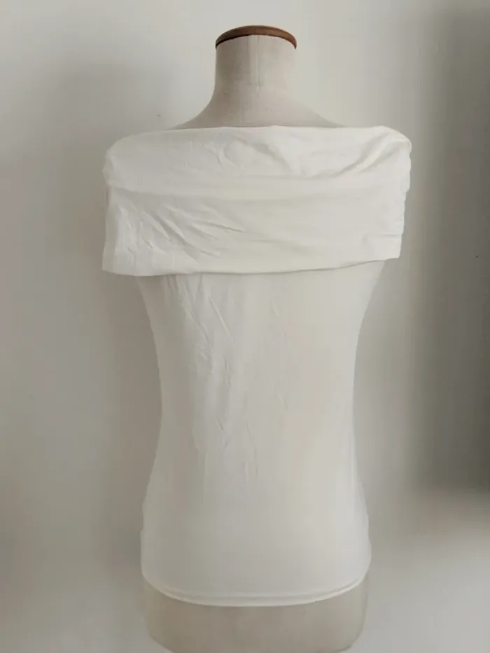 Sublime Top péplum crème H&M taille 38 - photo numéro 2