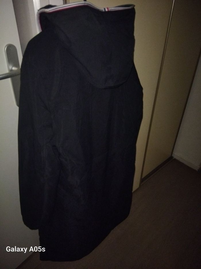 Parka long réversible

XXL/44/16 Neuf avec étiquette. - photo numéro 5