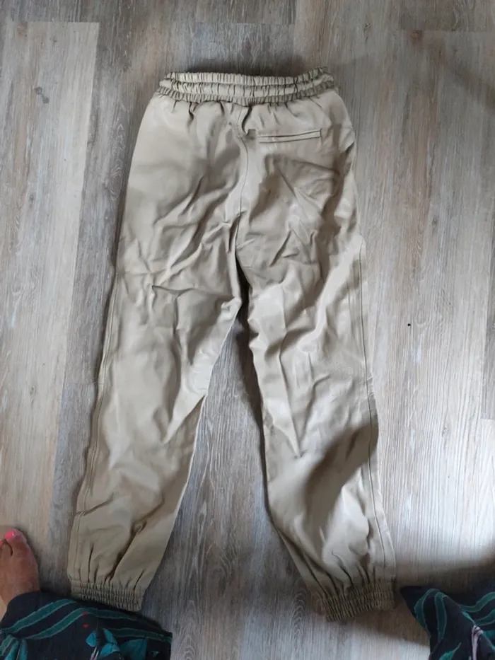 Pantalon jogging simili cuir Mango beige XS - photo numéro 4