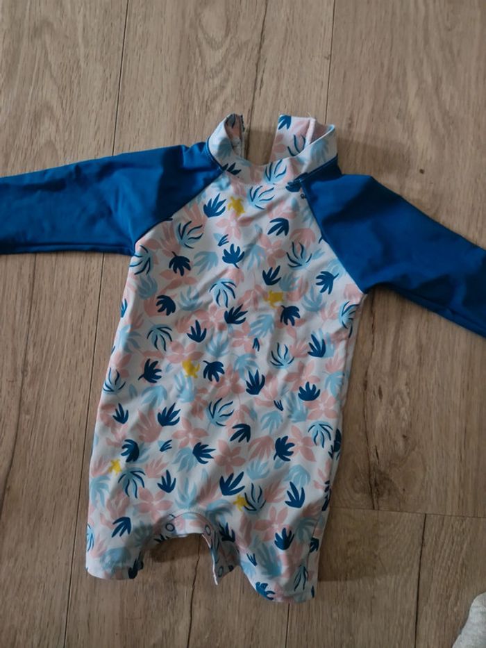 Combinaison anti-UV écoresponsable bébé 12 mois - photo numéro 2