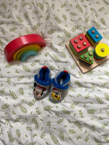 chaussons bébé 3/6 mois disney