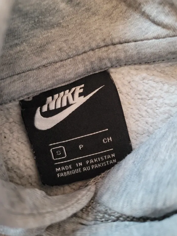 Sweat à capuche gris Nike - photo numéro 3