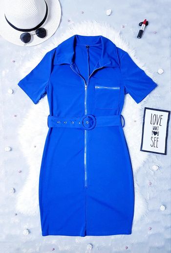 Robe bleue roi à fermeture éclaire sur le devant - T.M ou T.38 🖤