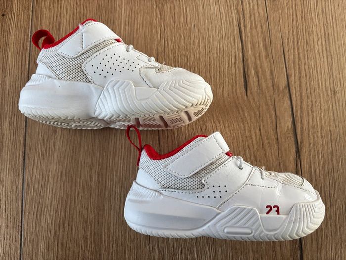 Nike Jordan blanc rouge 23,5 - photo numéro 5