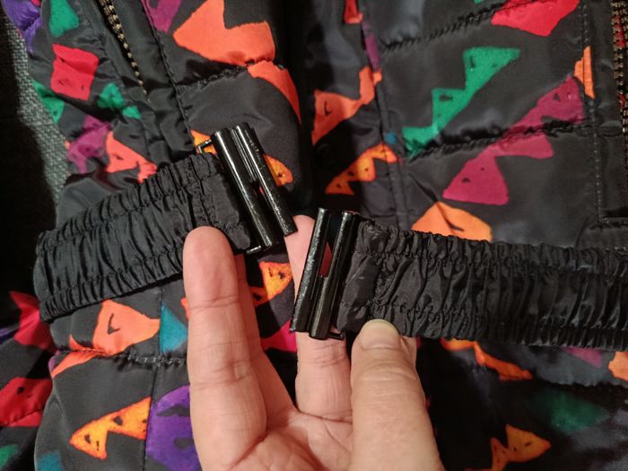 A saisir, doudoune fille taille 11/12 ans  ( Bien lire merci) - photo numéro 9