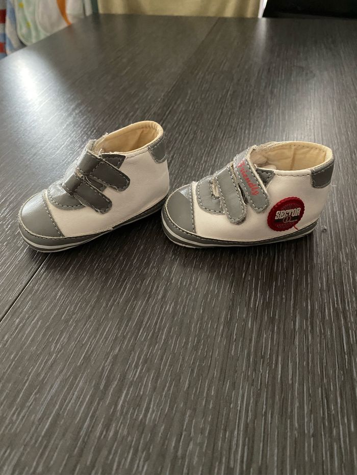 Chaussure 16 - photo numéro 2