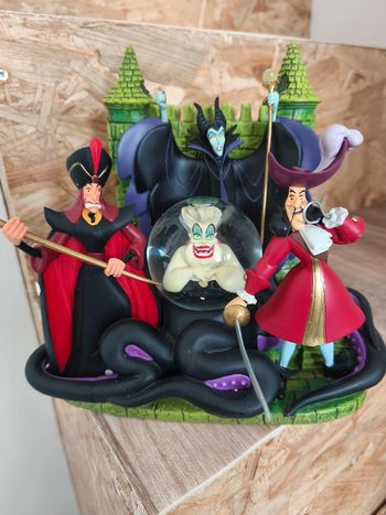 Disney Villain Castle Snowglobe