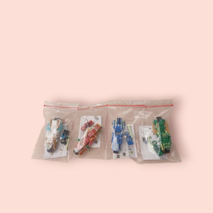 Figurines Custom Ensemble de 4 Figurines LEGO Ninjago et leurs Motos(Kai,Cole,Lloyd,Zane) - photo numéro 10