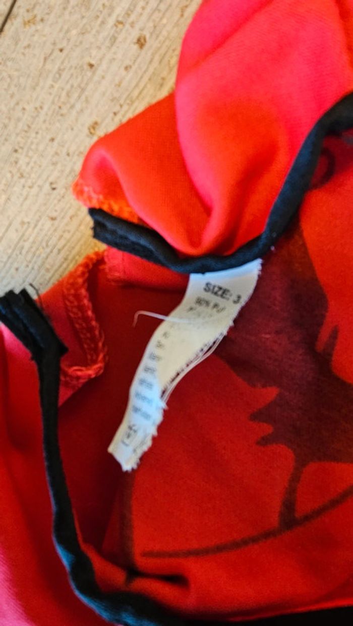 Robe sans manche noire/rouge d Halloween, taille 3/6 ans, nickel - photo numéro 5