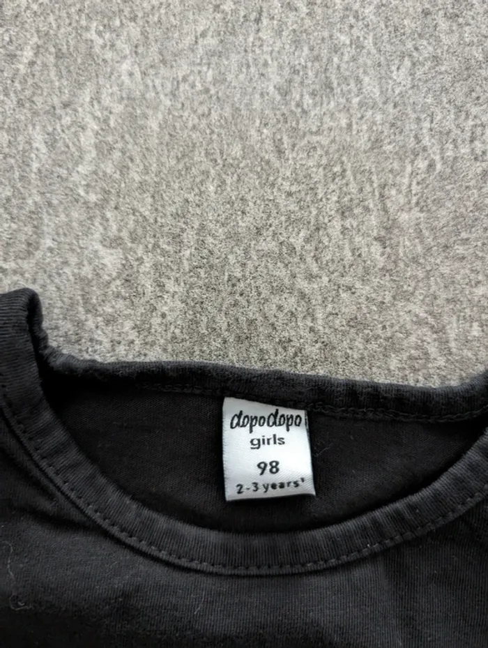 T-shirt bébé fille 2/3 ans comme neuf - photo numéro 2