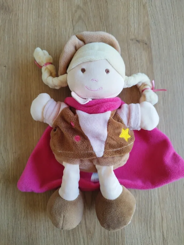 Peluche poupée cowgirl