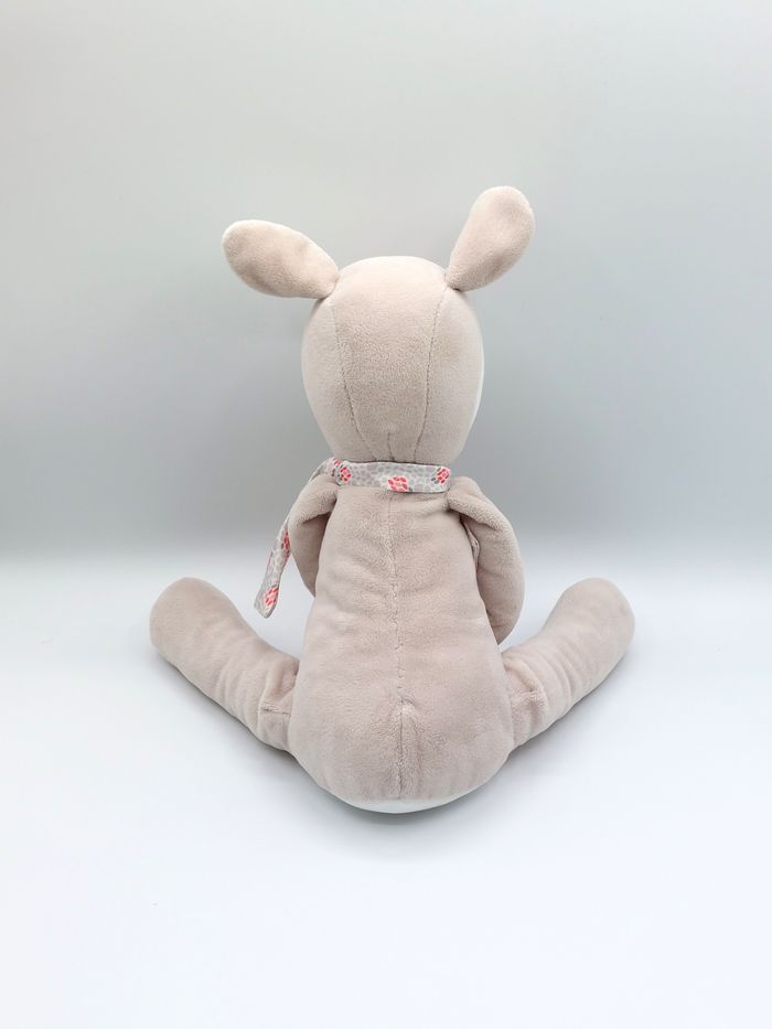 Peluche doudou biche faon gris blanc OBAIBI Okaidi écharpe satinée environ 30 cm - photo numéro 2