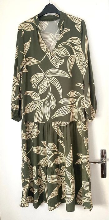 Robe longue fluide  imprimée col v taille 36
