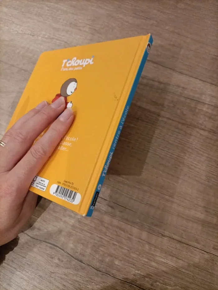 Livre T'choupi rentre à l'école - photo numéro 3