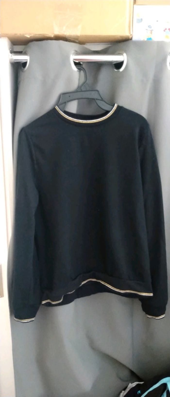 Sweat en molleton noir à liserés or fille 14 ans la redoute