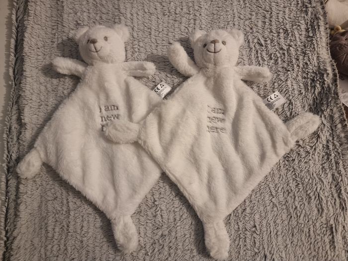 Doudou ours polaire