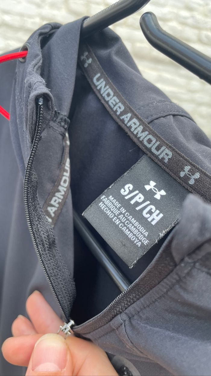 Veste under armour - photo numéro 4