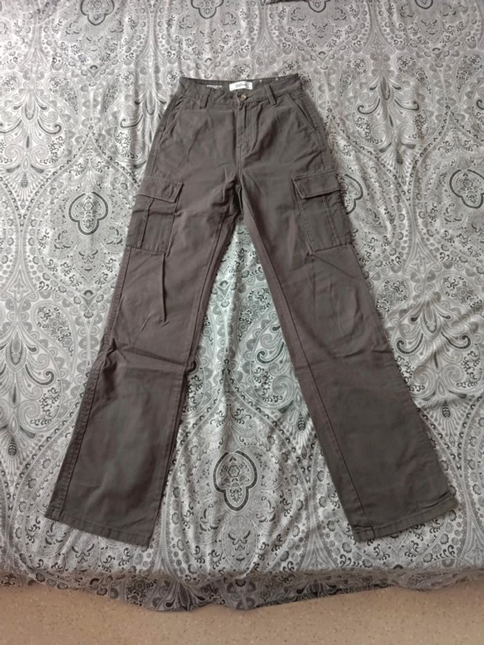 cargo gris Jennyfer