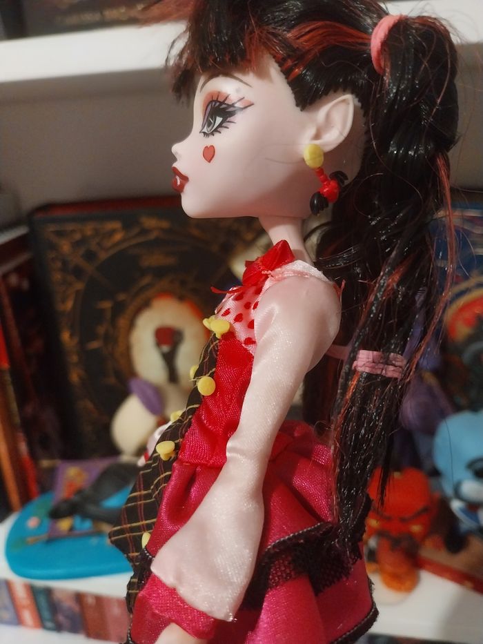 Poupée Draculaura School's Out St Valentin Basic 1 Monster High Mattel - photo numéro 6